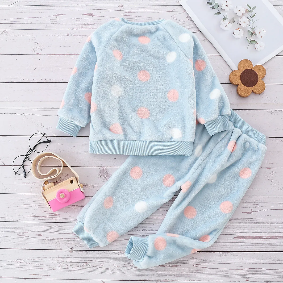 Autumn and Winter Flannel Girls' Fur Warm Suit, Small Children's Lovely Dot Household Clothes, Two Piece Suit