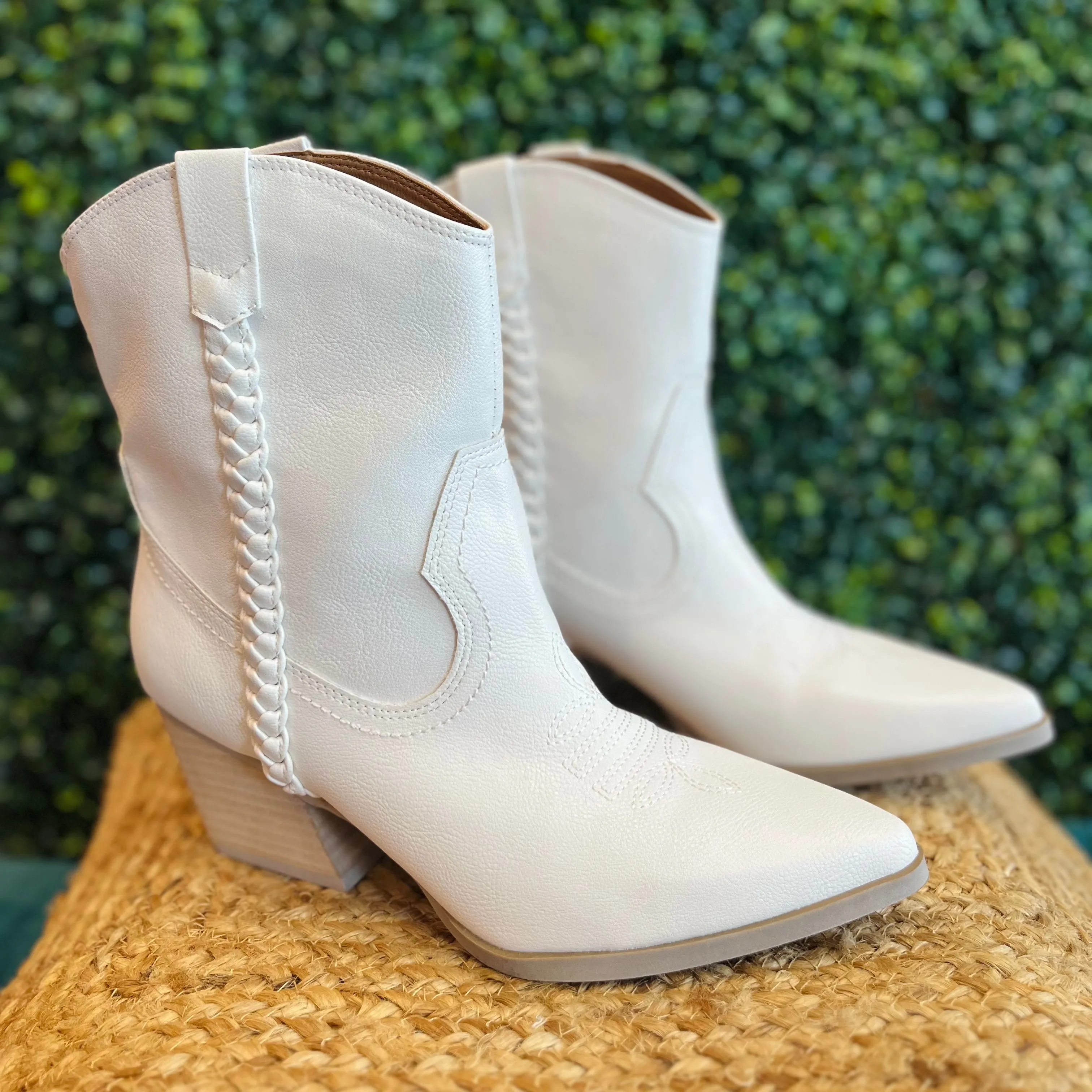 Cassidy Western White Dolce Vita Bootie